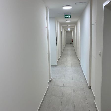 Air-Conditioned, 2 Room Apartment With Terrace Bratislava Exteriör bild