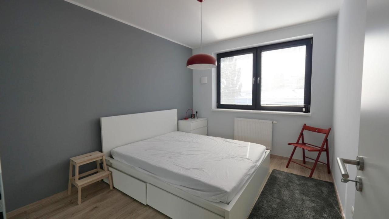 Air-Conditioned, 2 Room Apartment With Terrace Bratislava Exteriör bild