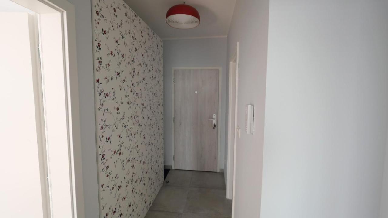 Air-Conditioned, 2 Room Apartment With Terrace Bratislava Exteriör bild