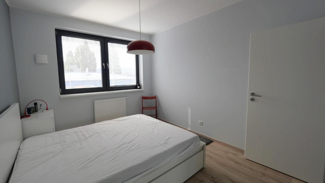 Air-Conditioned, 2 Room Apartment With Terrace Bratislava Exteriör bild